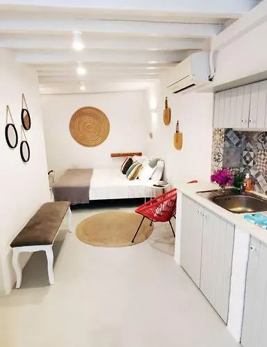 Bougainvillea Cave - Old Town Daire *