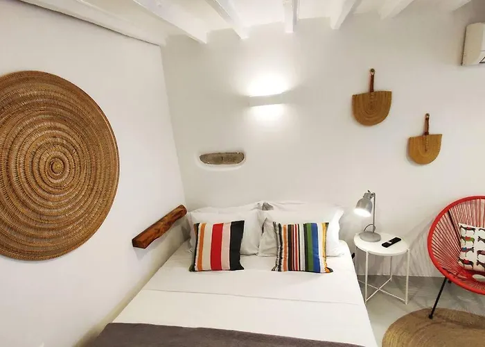 Bougainvillea Cave - Old Town Daire Mykonos Town